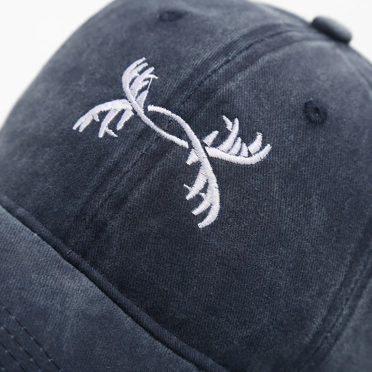 American Retro Antler Embroidered Blue Baseball Cap — feature 12