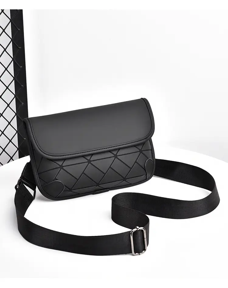 Men's Rhombic Crossbody Bag Black Luxury Shoulder Bag — feature 22