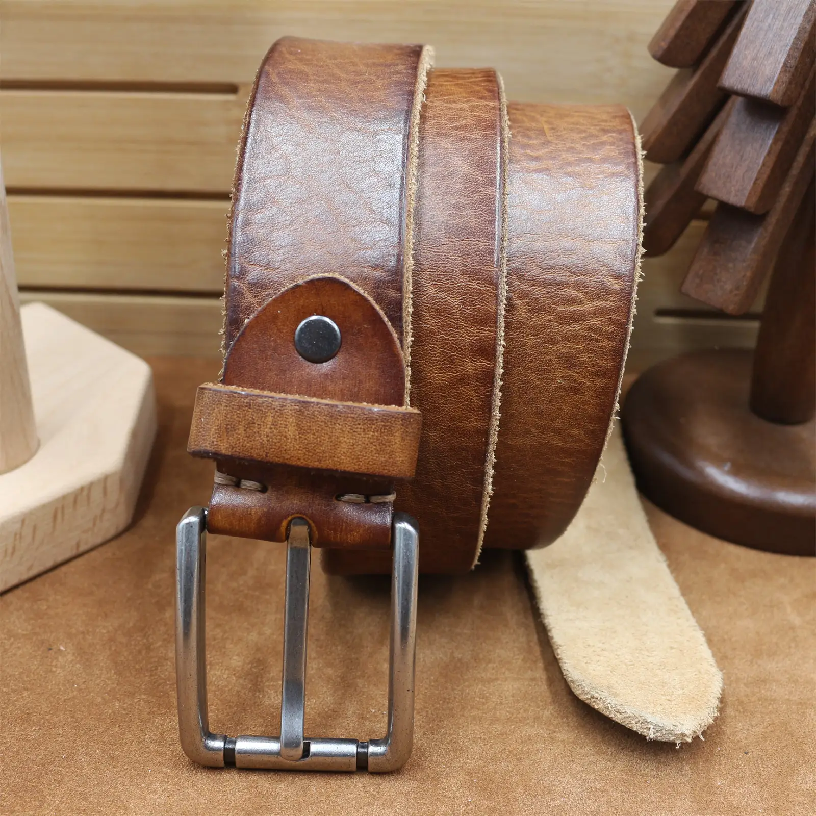 Men's Genuine Leather Belt with Needle Buckle Brown — feature 13