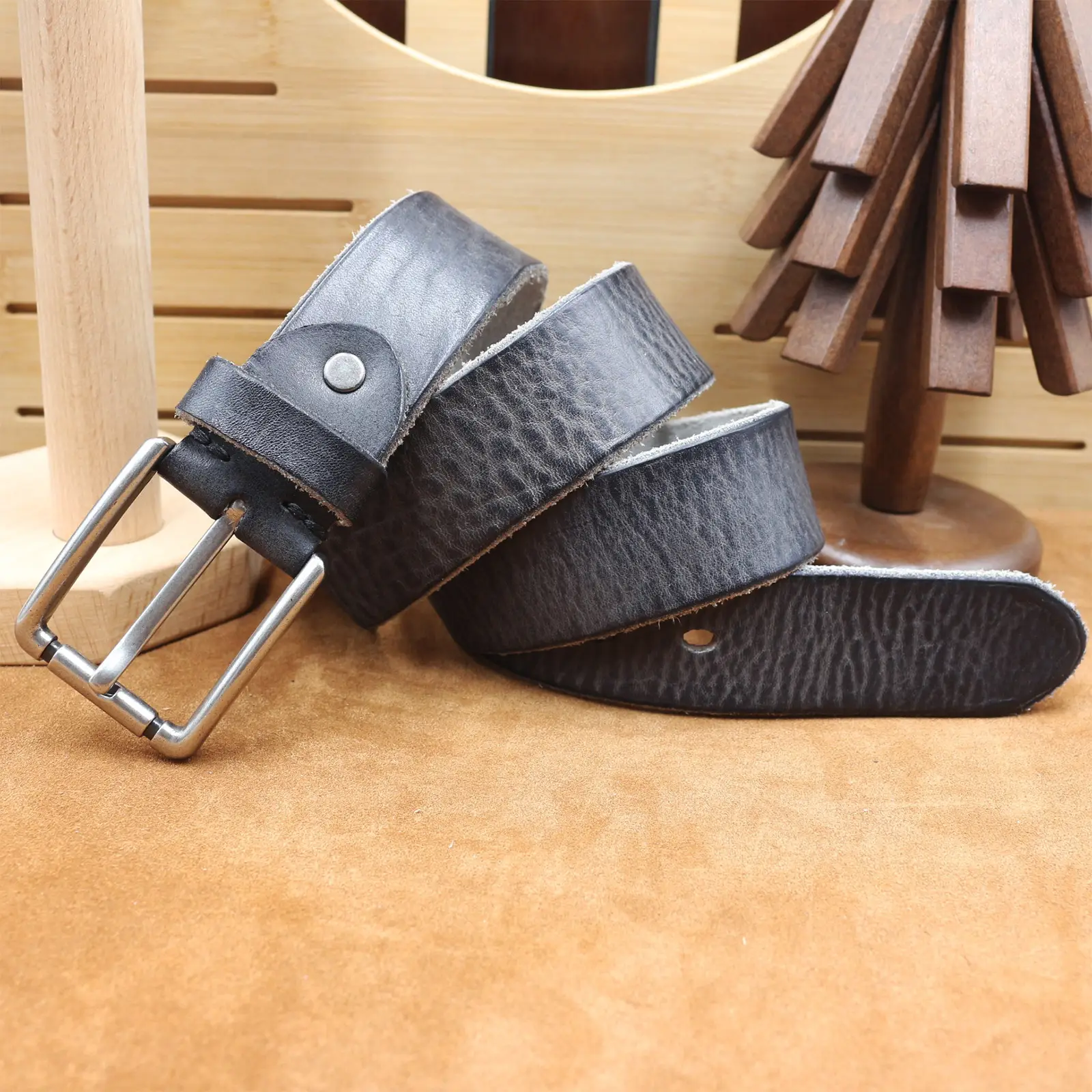 Men's Genuine Leather Belt with Needle Buckle Brown — feature 18
