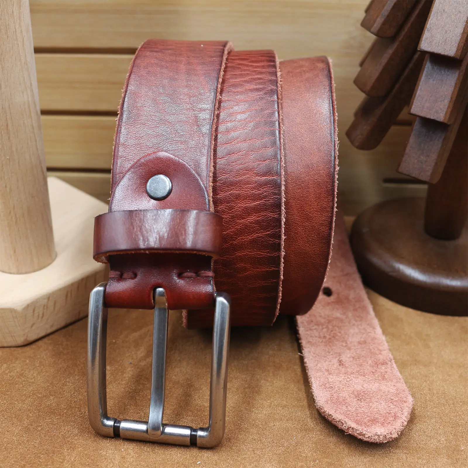 Men's Genuine Leather Belt with Needle Buckle Brown — feature 25