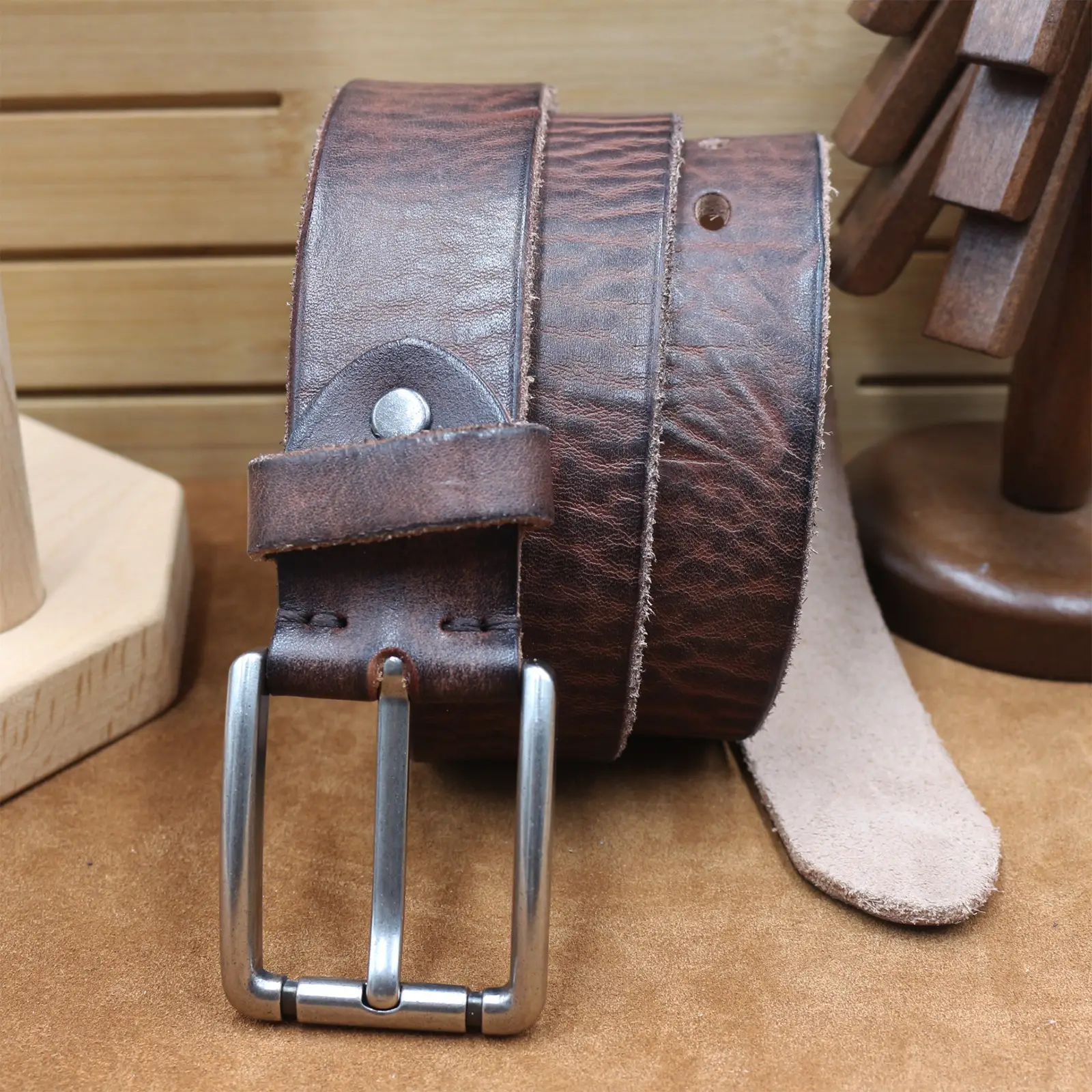 Men's Genuine Leather Belt with Needle Buckle Brown — feature 7