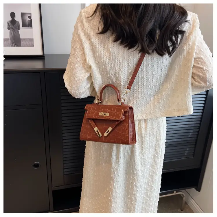 White Square Crossbody Bag for Women 2025 — feature 12