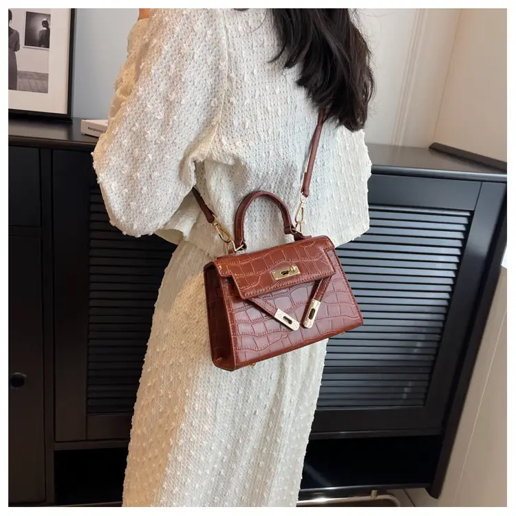 White Square Crossbody Bag for Women 2025 — feature 13