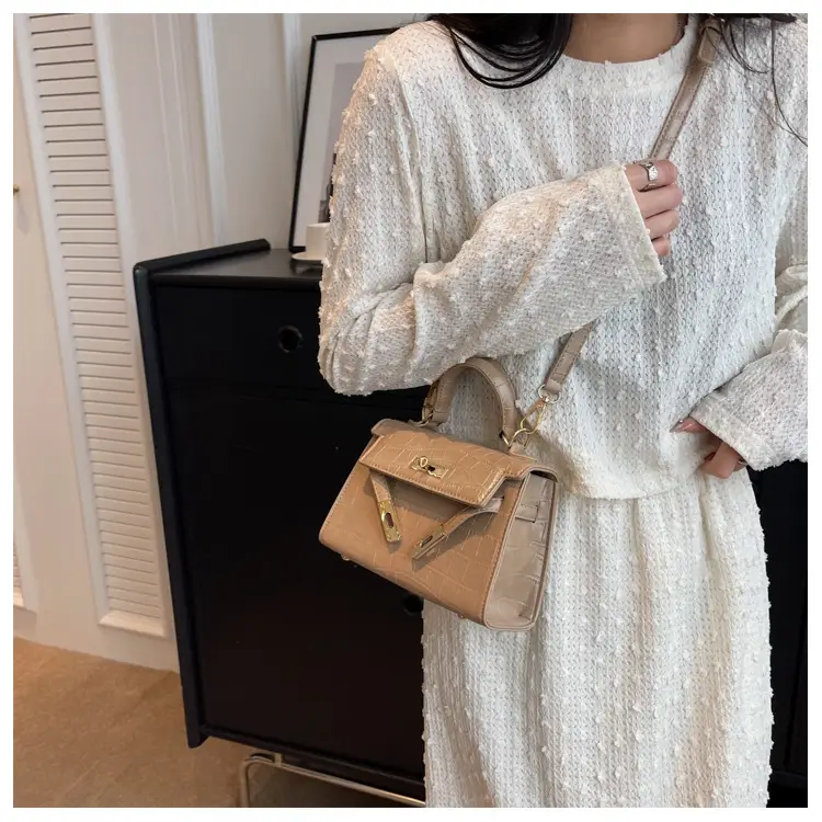 White Square Crossbody Bag for Women 2025 — feature 15