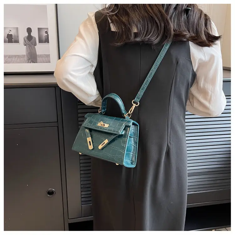 White Square Crossbody Bag for Women 2025 — feature 17