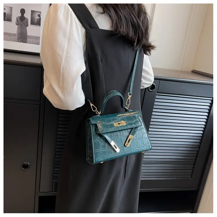 White Square Crossbody Bag for Women 2025 — feature 18