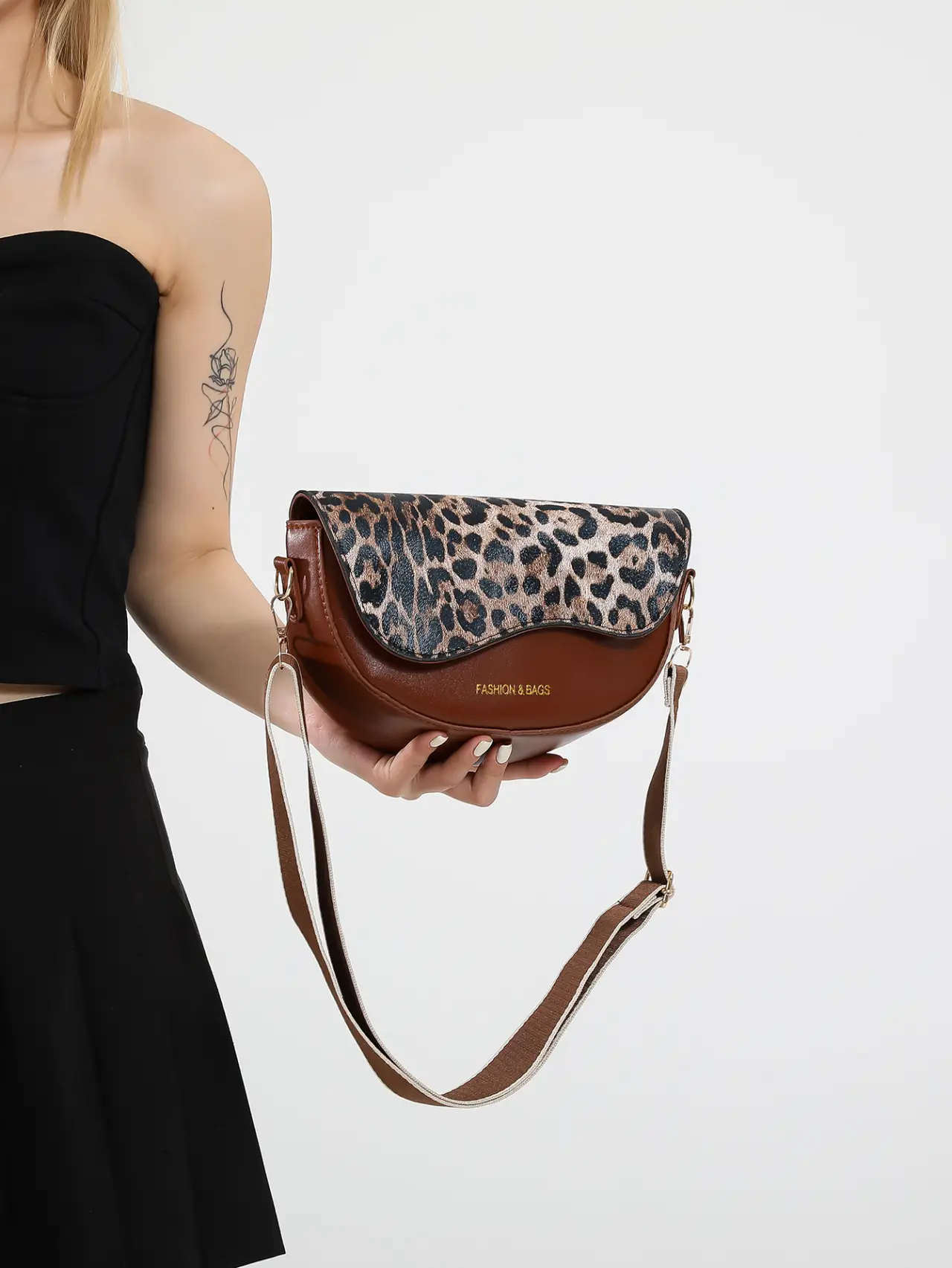 Women Leopard Print Shoulder Bag Brown 2025 - Image 5
