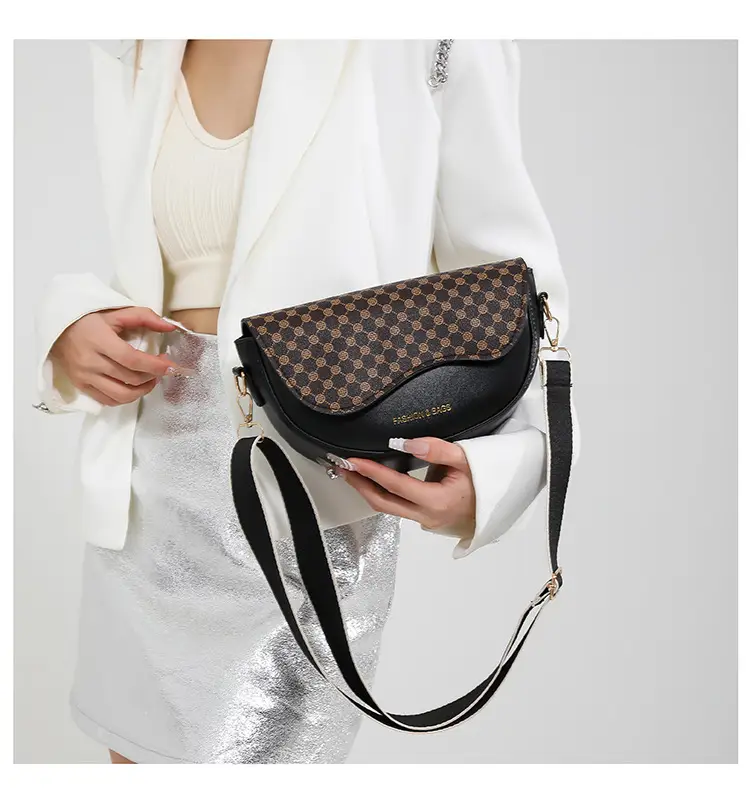 Women Leopard Print Shoulder Bag Brown 2025 — feature 26