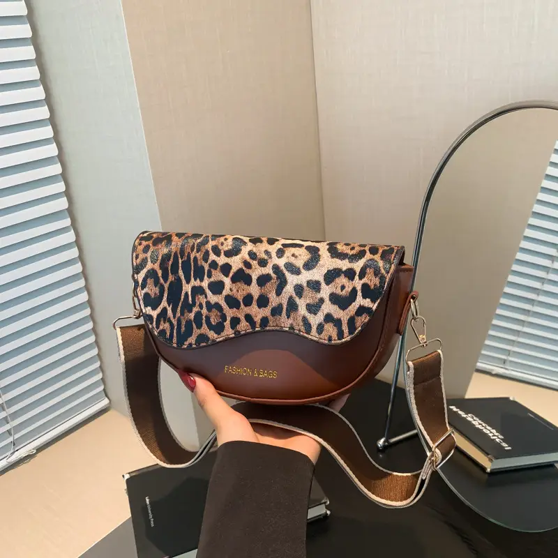 Women Leopard Print Shoulder Bag Brown 2025 — feature 32