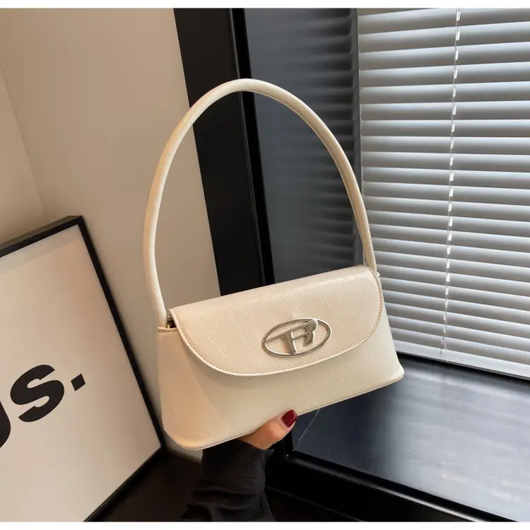 Women French Niche Cream Shoulder Bag 2024 — feature 19