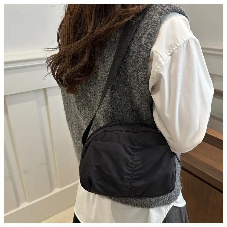 Lightweight Nylon Crossbody Bag for Women 2025 — feature 15