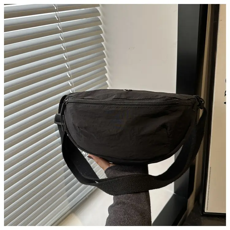 Women's Solid Color Shoulder Bag 2025 Spring — feature 29