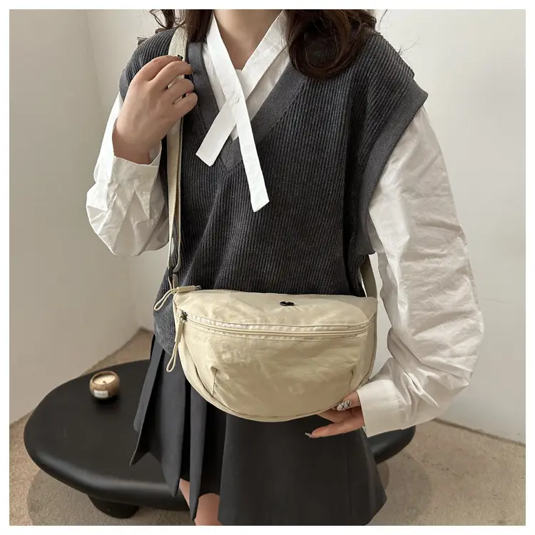 Women's Solid Color Shoulder Bag 2025 Spring — feature 7