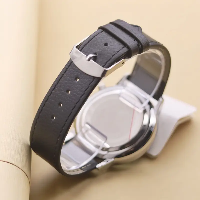 Luxury Leather Watch for Men Quartz Design - Image 8