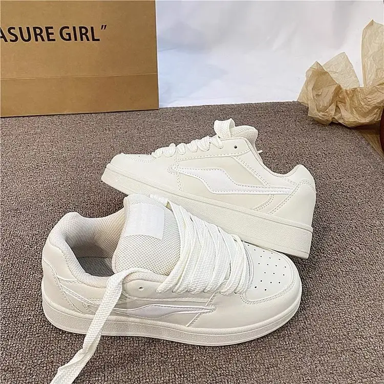 Niche Bread Shoes Women's ins2025 Spring New Arrival White Shoes All-Match National Trendy Lightning Leisure Sports Board Shoes - Image 3