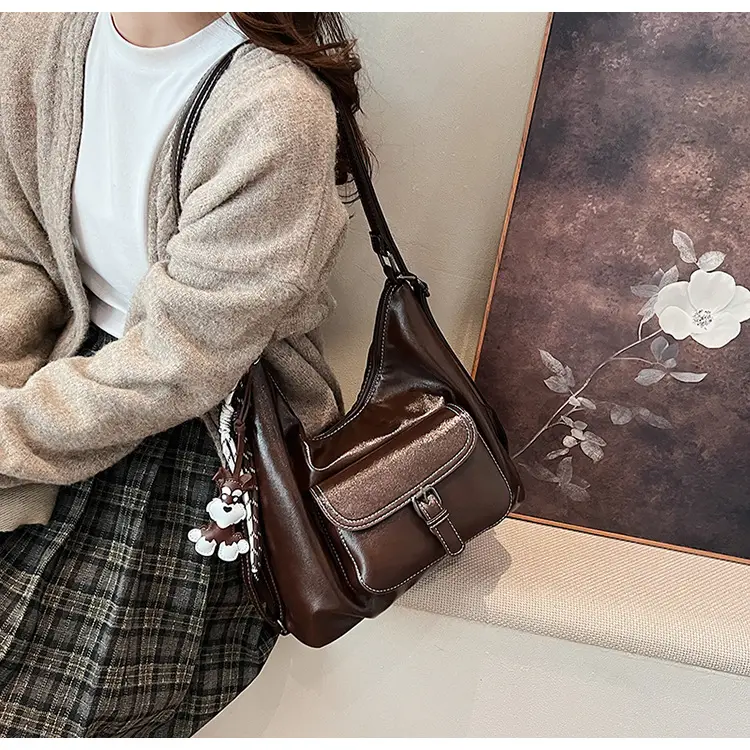 Brown Leather Women's Shoulder Bag with Chain Strap — feature 14