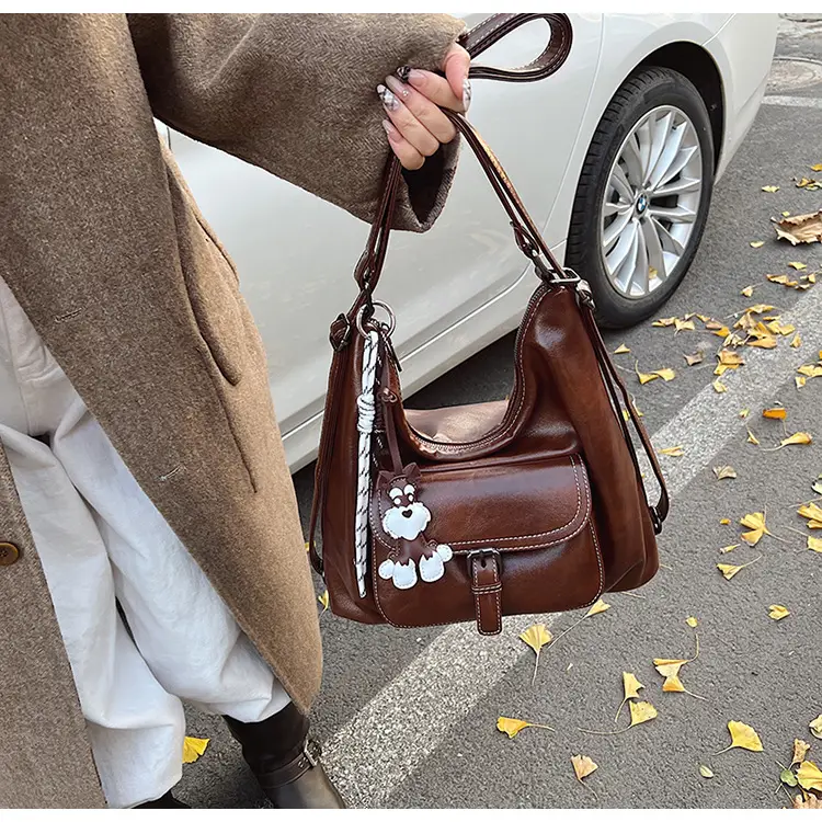 Brown Leather Women's Shoulder Bag with Chain Strap — feature 9