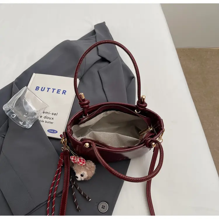 Retro Bucket Bag Women's 2025 New Niche Design — feature 11