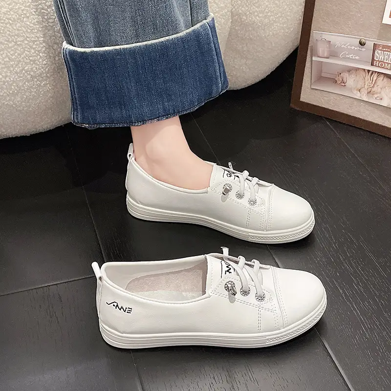 White Shoes Soft Leather Single-layer Shoes New 2025 Spring and Autumn Flat Women's Shoes Casual Shoes All-match Slip-on Lazy Sneakers — feature 5