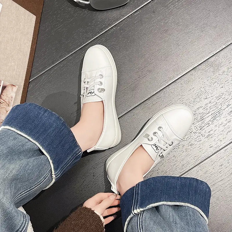 White Shoes Soft Leather Single-layer Shoes New 2025 Spring and Autumn Flat Women's Shoes Casual Shoes All-match Slip-on Lazy Sneakers — feature 7