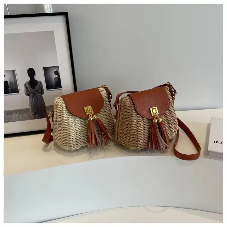 Women's Straw Tassel Crossbody Bag Brown — feature 13