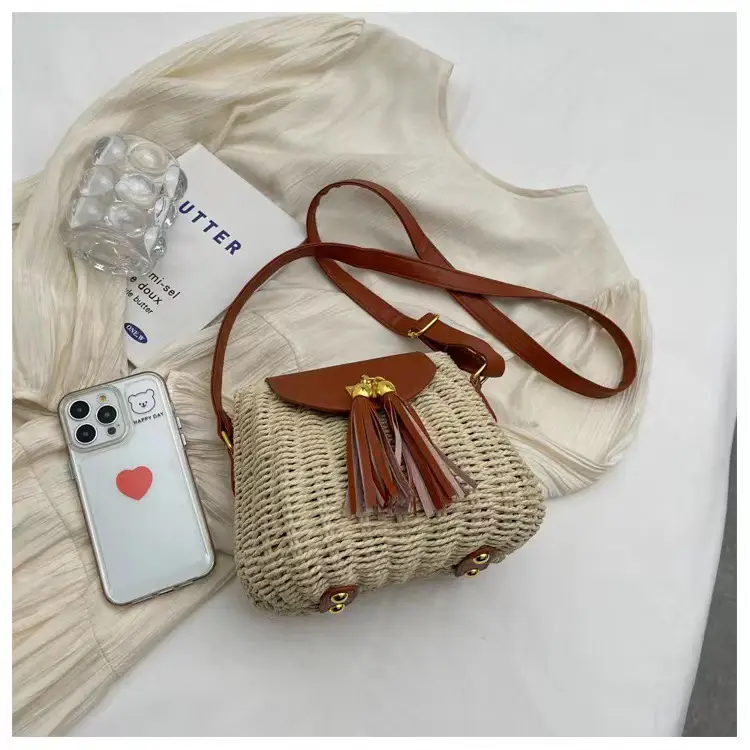 Women's Straw Tassel Crossbody Bag Brown — feature 15