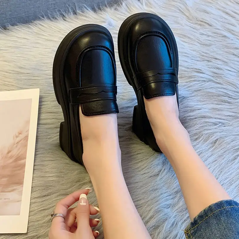 Japanese Small Leather Shoes Women's 2025 Autumn New British Style Black Platform Loafers One-Pedal JK Uniform Shoes - Image 6