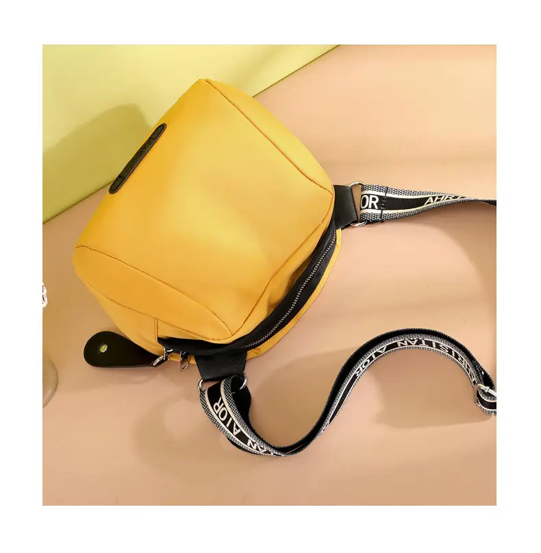 Women's Nylon Shoulder Bag All-Match Colors — feature 3