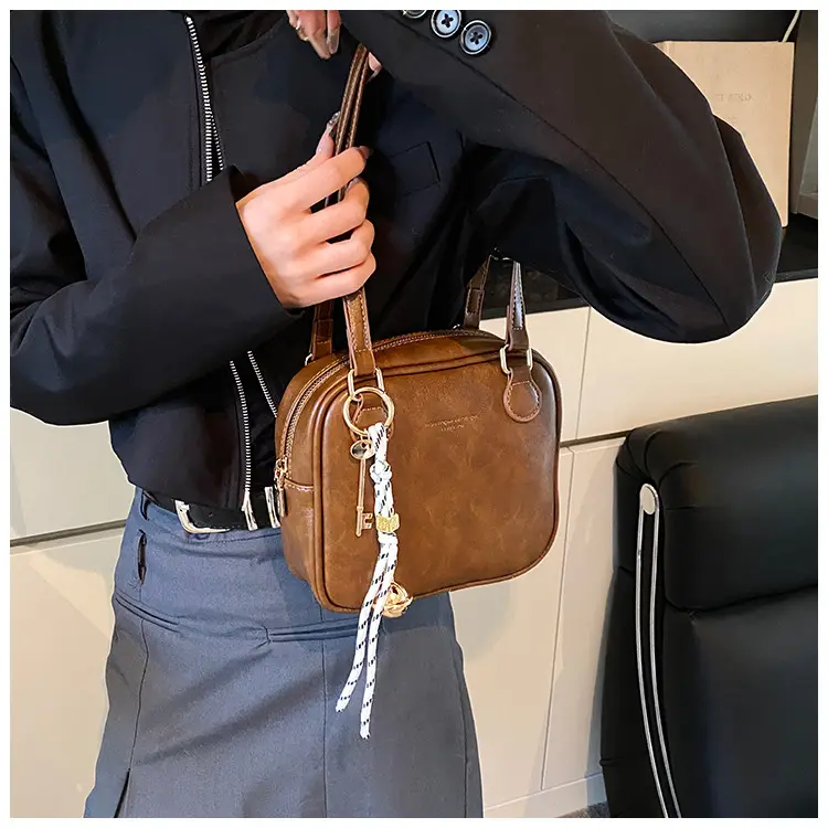 Retro Crossbody Bag Women 2025 Casual Shoulder Bag — feature 14