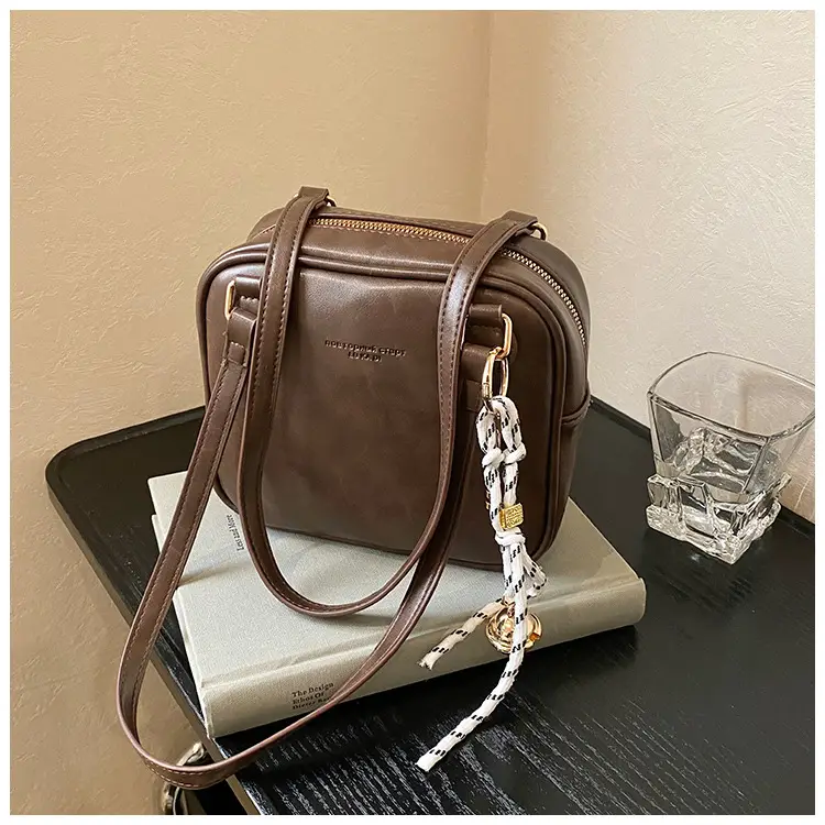 Retro Crossbody Bag Women 2025 Casual Shoulder Bag — feature 22