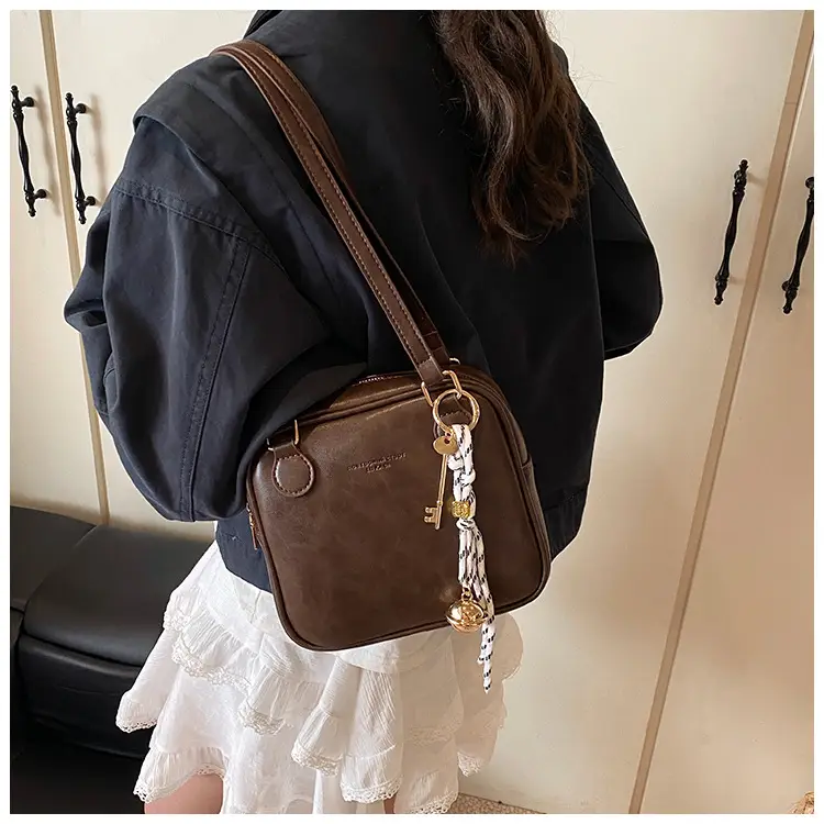 Retro Crossbody Bag Women 2025 Casual Shoulder Bag — feature 8