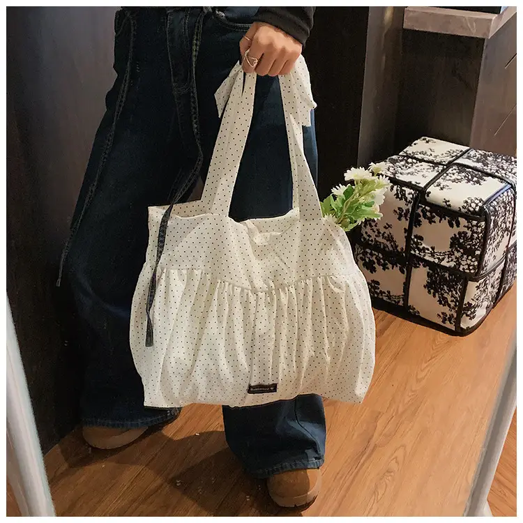 Grey Ruffled Shoulder Bag for Women Large Capacity — feature 31