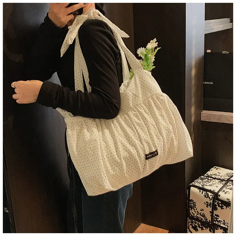 Grey Ruffled Shoulder Bag for Women Large Capacity — feature 32