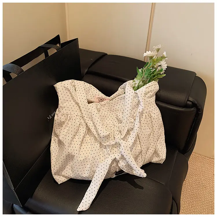 Grey Ruffled Shoulder Bag for Women Large Capacity — feature 33