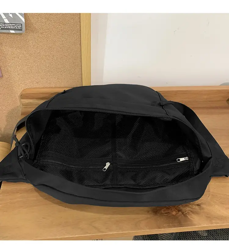 2025 New Crossbody Bag Large Capacity Light Grey — feature 5