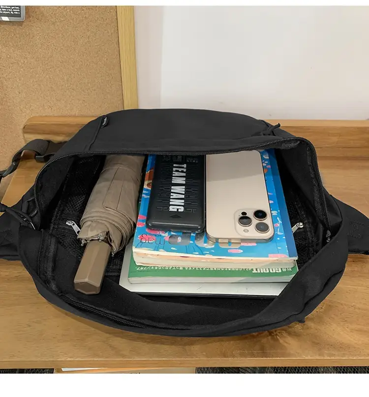 2025 New Crossbody Bag Large Capacity Light Grey — feature 6