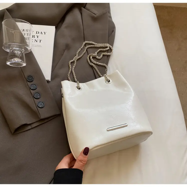 Women's Black Chain Crossbody Bag 2025 New Arrival — feature 24