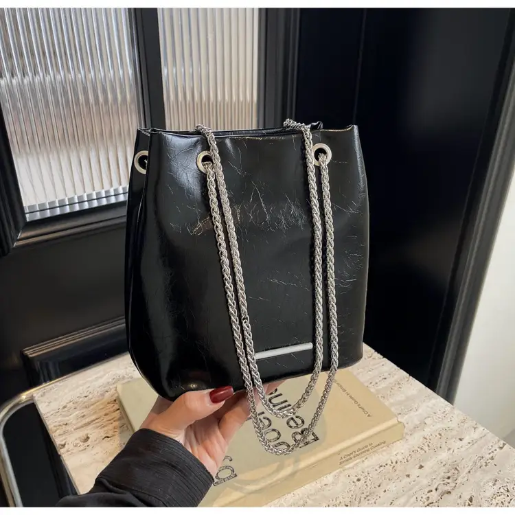 Women's Black Chain Crossbody Bag 2025 New Arrival — feature 48