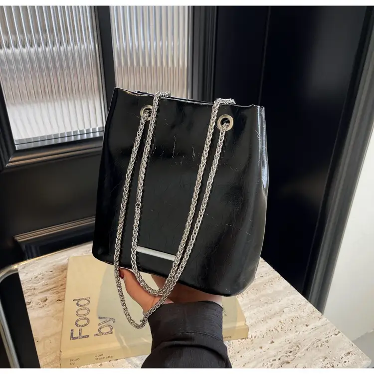 Women's Black Chain Crossbody Bag 2025 New Arrival — feature 49