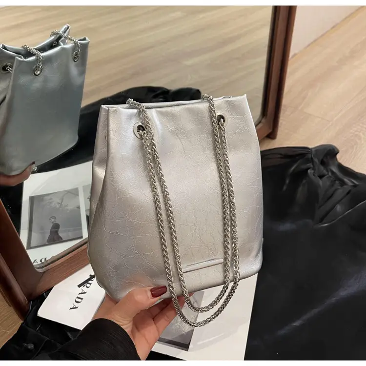 Women's Black Chain Crossbody Bag 2025 New Arrival — feature 50