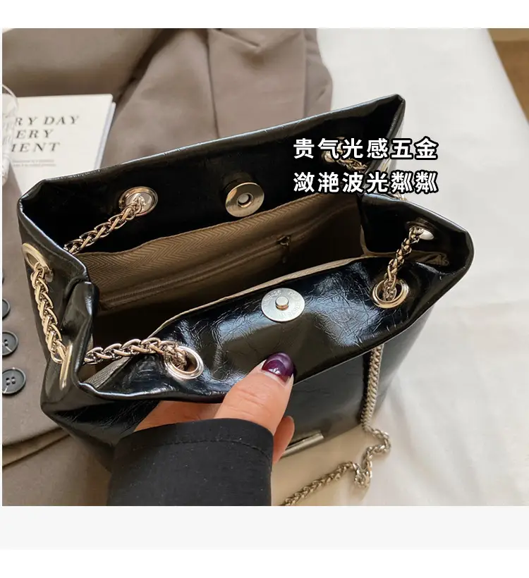 Women's Black Chain Crossbody Bag 2025 New Arrival — feature 6
