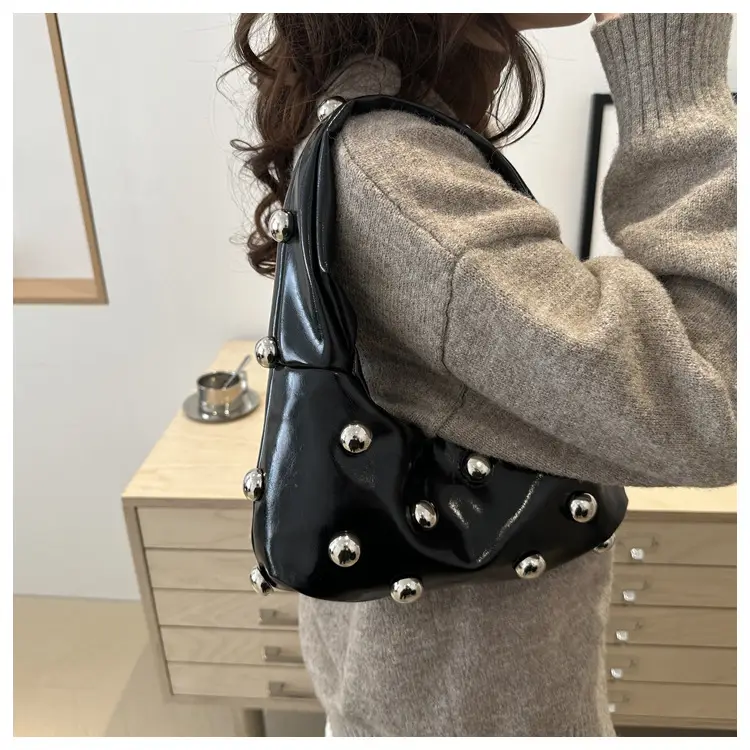 Black Rivet Shoulder Bag for Women 2025 Large Capacity — feature 23