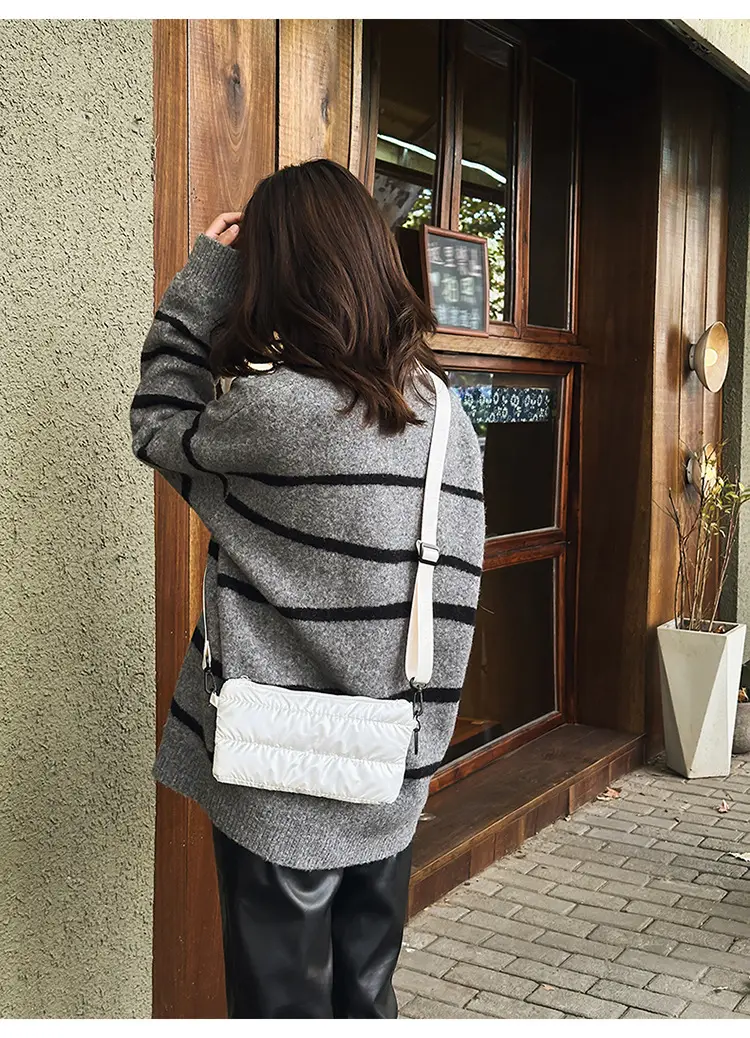 Women's Black Padded Shoulder Crossbody Bag Large Capacity 2025 — feature 26