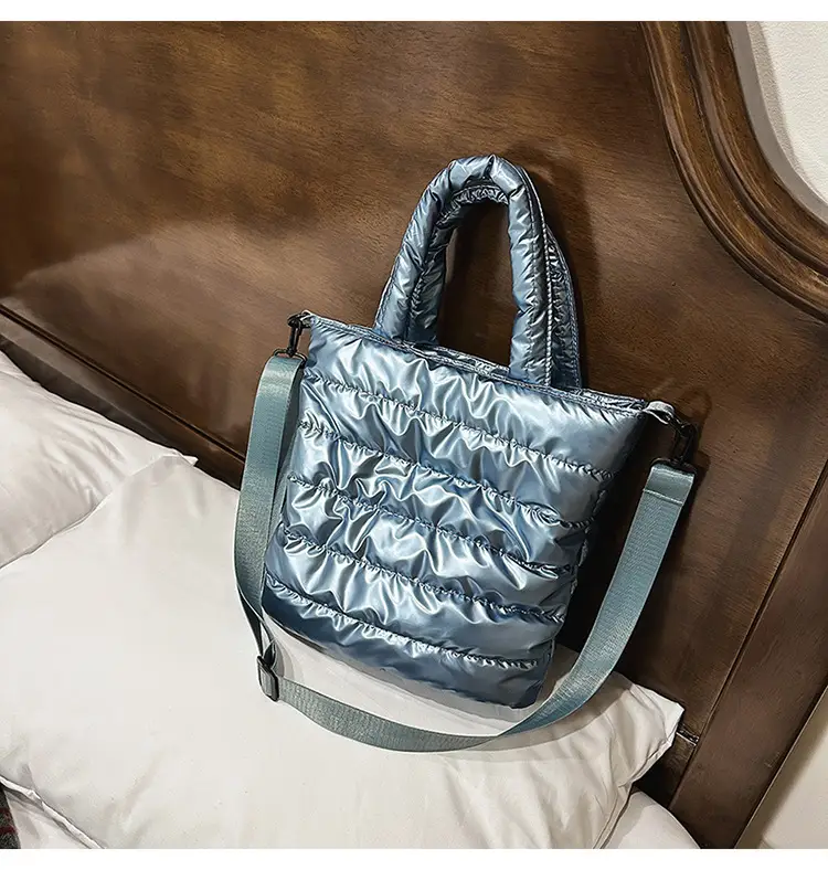 Women's Black Padded Shoulder Crossbody Bag Large Capacity 2025 — feature 30
