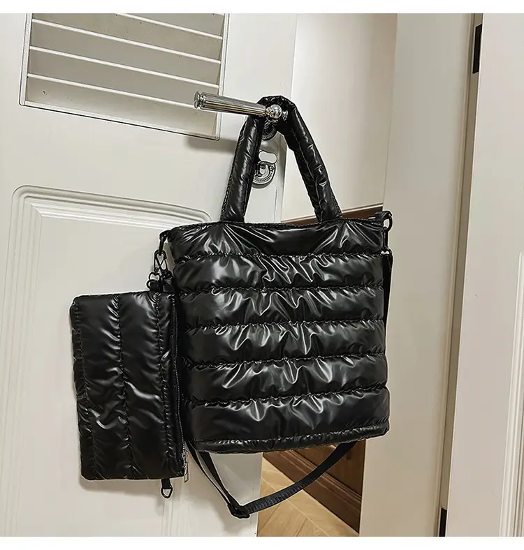 Women's Black Padded Shoulder Crossbody Bag Large Capacity 2025 — feature 38