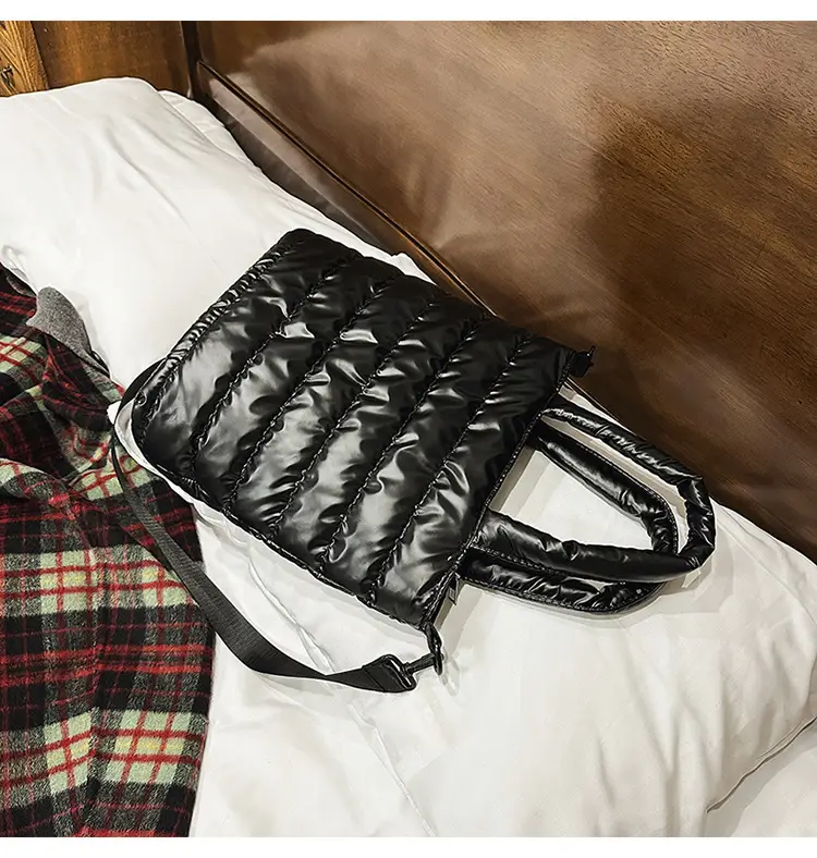 Women's Black Padded Shoulder Crossbody Bag Large Capacity 2025 — feature 42
