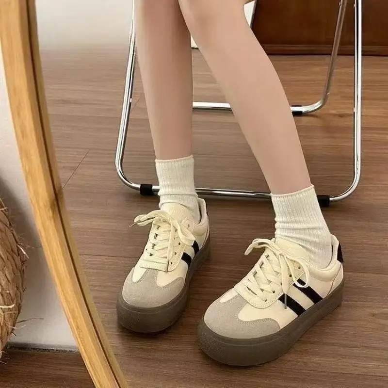 Women's White Thick Sole Retro Sneakers 2025 - Image 5