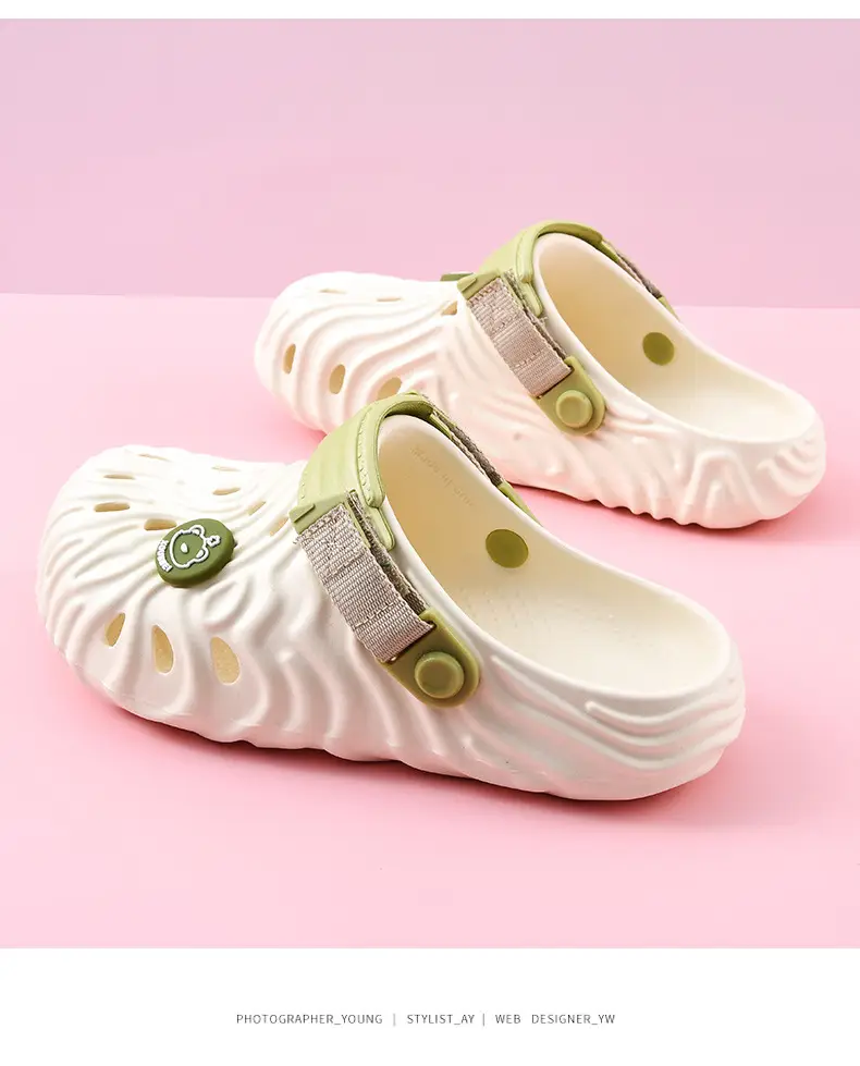 Thick-soled hole shoes women's summer outdoor wear heightening non-slip wear-resistant sandals EVA breathable deodorant high color value toe-covered slippers — feature 9