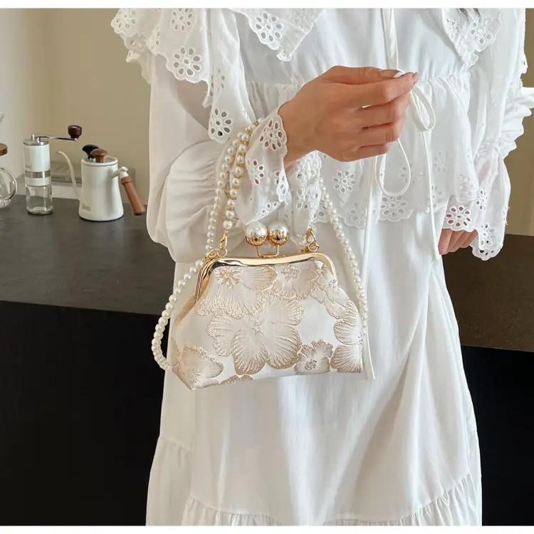 Gold Embroidered Handbag for Women 2025 New Fashion — feature 18